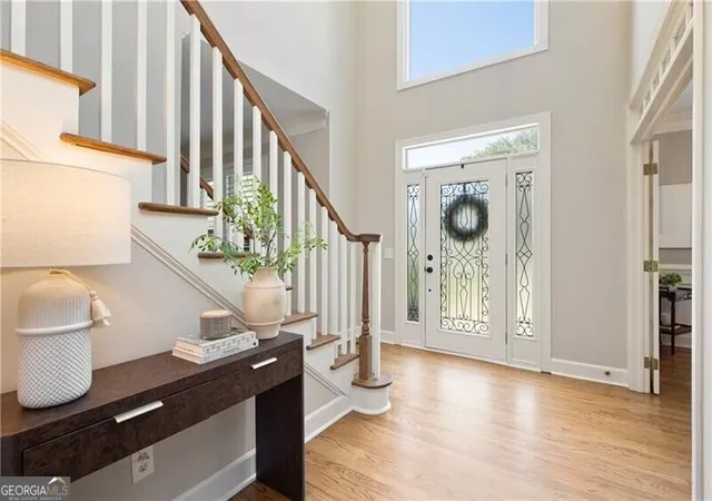 Photo 4 of Single family home for sale at 1175 Jennifer Oaks Dr, Alpharetta, GA 30004 | MLS# 10837209 | Listing updated on 2026-09-15