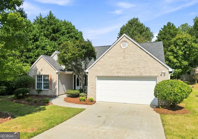 Photo 2 of Single family home for sale at 4293 Parks Ridge Dr Sw, Snellville, GA 30039 | MLS# 10840861 | Listing updated on 2026-09-19