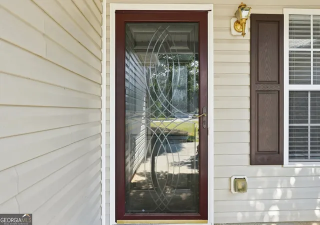 Photo 3 of Single family home for sale at 4293 Parks Ridge Dr Sw, Snellville, GA 30039 | MLS# 10840861 | Listing updated on 2026-09-19
