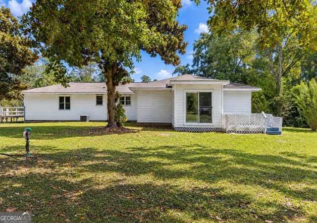 Photo 4 of Single family home for sale at 163 Gordon Hwy SW, Milledgeville, GA 31061 | MLS# 10852044 | Listing updated on 2026-10-08