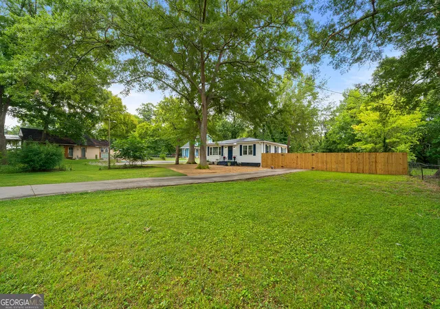 Photo 3 of Single family home for sale at 10 Clover St Sw, Rome, GA 30161 | MLS# 10804243 | Listing updated on 2026-09-20
