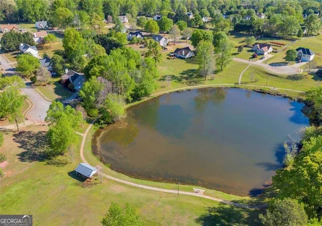 Photo 4 of Single family home for sale at 678 Bailey Dr, Jefferson, GA 30549 | MLS# 10870134 | Listing updated on 2026-10-24