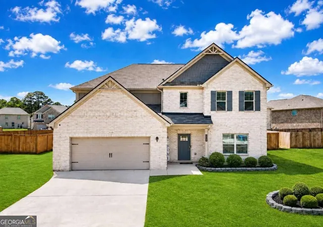 Photo 1 of Single family home for sale at 197 Cabin Way, Hampton, GA 30228 | MLS# 10842182 | Listing updated on 2026-09-10
