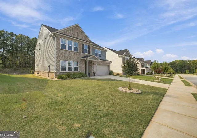 Photo 2 of Single family home for sale at 137 Poppy St, Mcdonough, GA 30253 | MLS# 10852395 | Listing updated on 2026-10-08