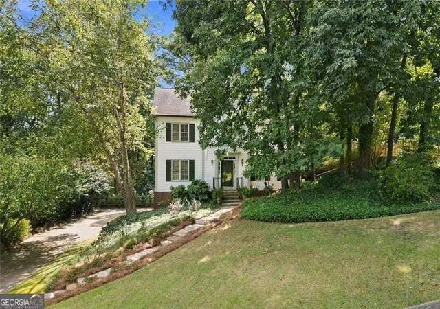 Photo 2 of Single family home for sale at 1448 Wintercress Ct Ne, Marietta, GA 30066 | MLS# 10846841 | Listing updated on 2026-09-30