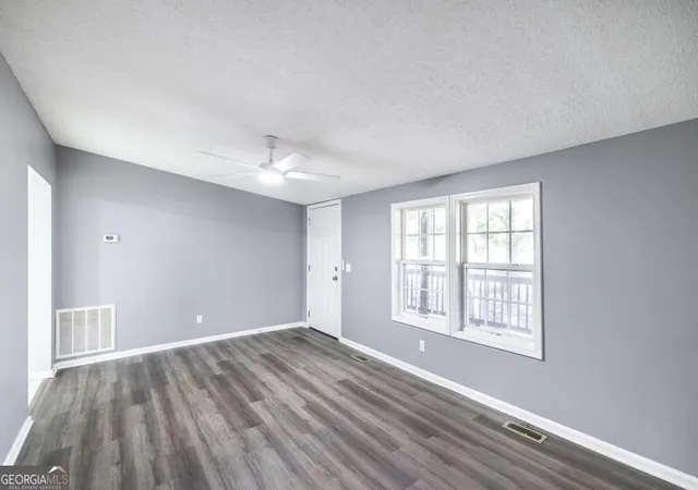 Photo 4 of Manufactured home for sale at 100 Pine St, Elko, GA 31025 | MLS# 10853487 | Listing updated on 2026-10-03