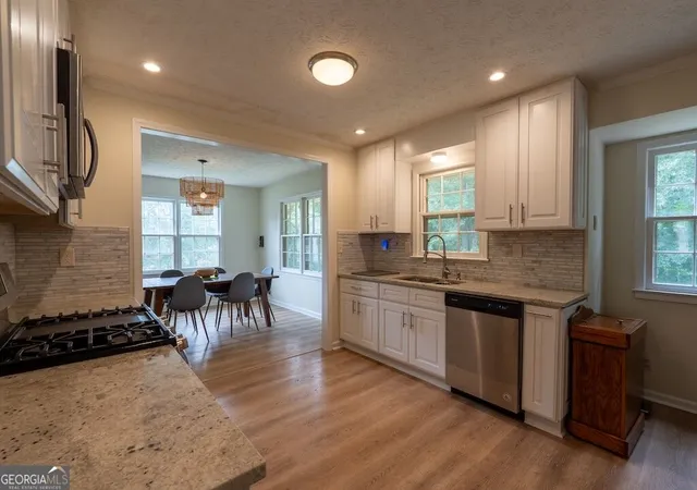 Photo 3 of Single family home for sale at 539 Fond Du Lac Dr, Stone Mountain, GA 30088 | MLS# 10844414 | Listing updated on 2026-09-15