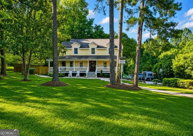 Photo 2 of Single family home for sale at 1967 Temple Johnson Rd, Loganville, GA 30052 | MLS# 10838737 | Listing updated on 2026-09-19
