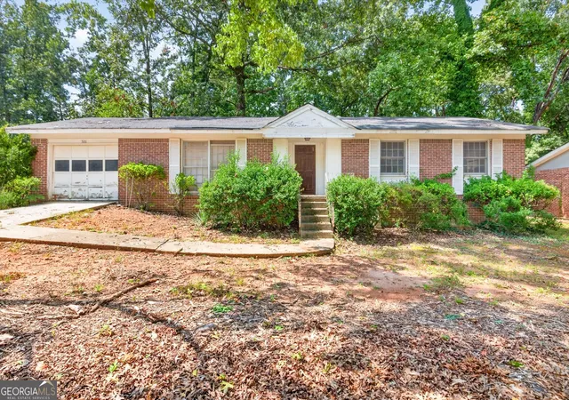 Photo 1 of Sale Pending at 526 Stonewood Dr, Stone Mountain, GA 30087 | MLS# 10841805 | Listing updated on 2026-09-10