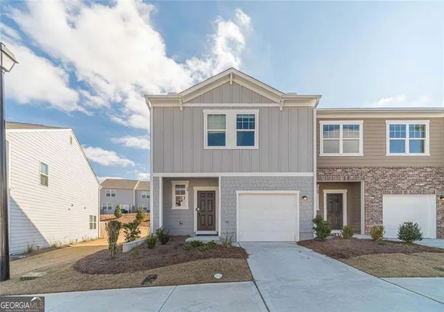 Photo 1 of Townhouse for sale at 29 Padley Dr, Winder, GA 30680 | MLS# 10845800 | Listing updated on 2026-09-28