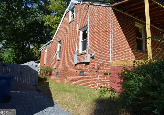 Photo 3 of Single family home for sale at 1751 Tiger Flowers Dr NW, Atlanta, GA 30314 | MLS# 10850026 | Listing updated on 2026-10-27