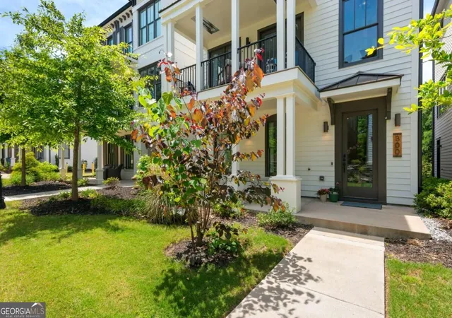 Photo 3 of Single family home for sale at 300 Villa Magnolia Ln, Alpharetta, GA 30009 | MLS# 10851752 | Listing updated on 2026-10-09