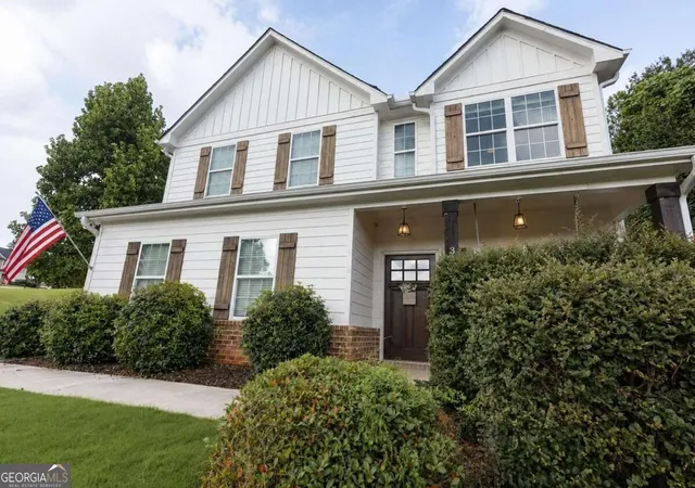Photo 2 of Single family home for sale at 341 Norwood Ln, Winder, GA 30680 | MLS# 10844387 | Listing updated on 2026-09-11