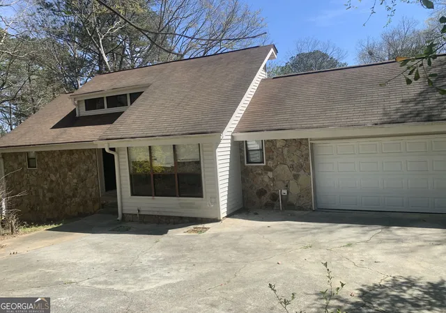Photo 1 of Sale Pending at 3958 Cotswold Dr Sw, Lilburn, GA 30047 | MLS# 10841838 | Listing updated on 2026-09-17