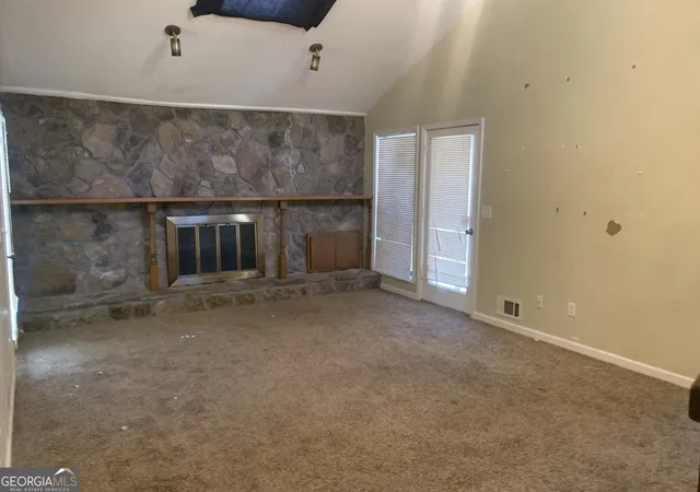 Photo 2 of Sale Pending at 3958 Cotswold Dr Sw, Lilburn, GA 30047 | MLS# 10841838 | Listing updated on 2026-09-17