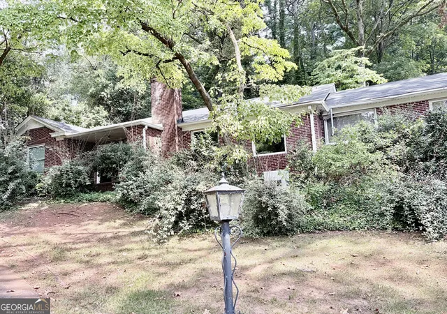 Photo 2 of Sale Pending at 7 Townview Rd Se, Rome, GA 30161 | MLS# 10840300 | Listing updated on 2026-09-05