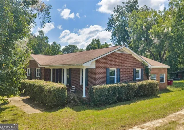 Photo 2 of Single family home for sale at 6555 Ga Hwy 313, Warwick, GA 31796 | MLS# 10839234 | Listing updated on 2026-10-29