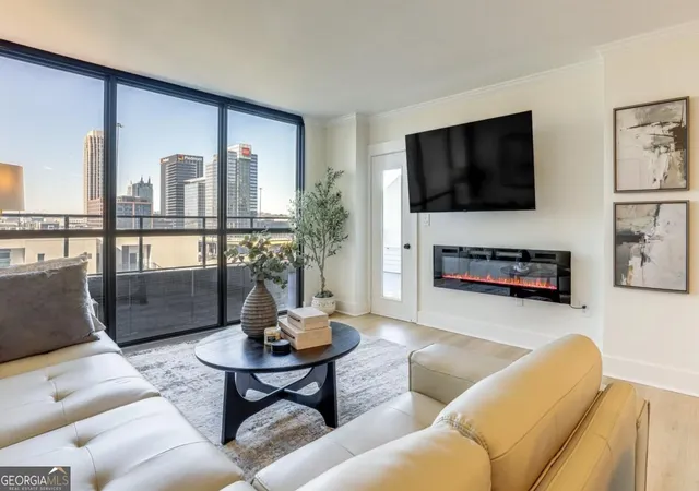 Photo 2 of Condo for sale at 1280 W Peachtree St Nw #805, Atlanta, GA 30309 | MLS# 10849478 | Listing updated on 2026-10-02