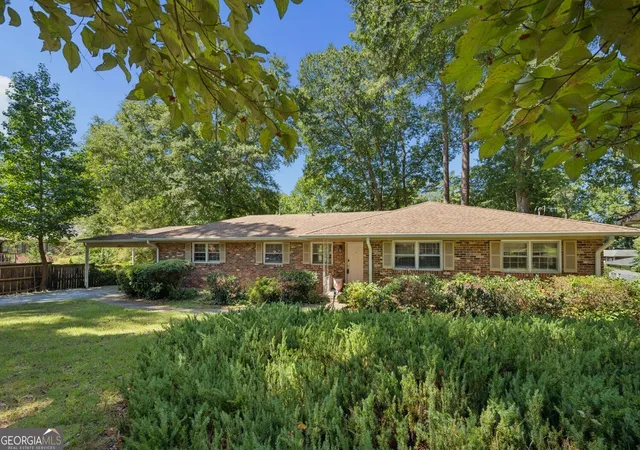 Photo 3 of Single family home for sale at 2677 Lancaster Dr, Atlanta, GA 30344 | MLS# 10849909 | Listing updated on 2026-10-05