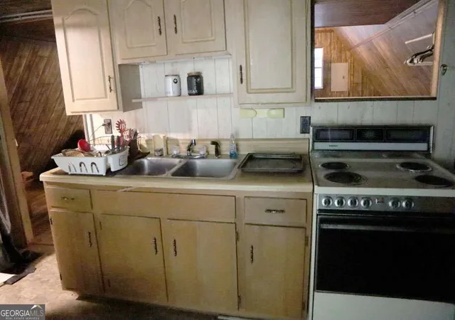 Photo 3 of Single family home for sale at 226 Black Oak Dr Sw, Sparta, GA 31087 | MLS# 10848169 | Listing updated on 2026-09-17