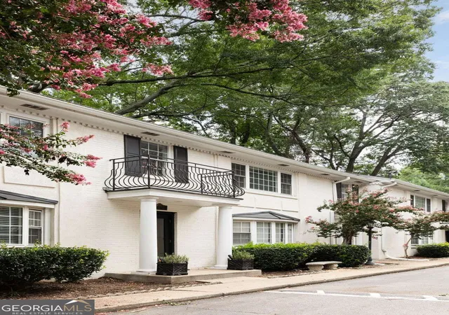 Photo 4 of Condo for sale at 841 Frederica St NE #25, Atlanta, GA 30306 | MLS# 10843415 | Listing updated on 2026-09-10