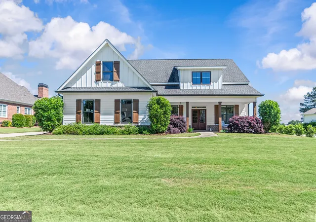Photo 1 of Single family home for sale at 1100 W Magnolia Loop, Madison, GA 30650 | MLS# 10848530 | Listing updated on 2026-09-24