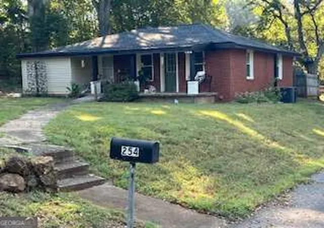 Photo 3 of Single family home for sale at 254 S Dixie Ave, Cartersville, GA 30120 | MLS# 10852103 | Listing updated on 2026-10-08