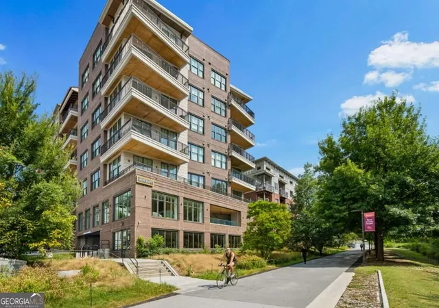 Photo 2 of Condo for sale at 675 Drewry St Ne #402, Atlanta, GA 30306 | MLS# 10838534 | Listing updated on 2026-09-02