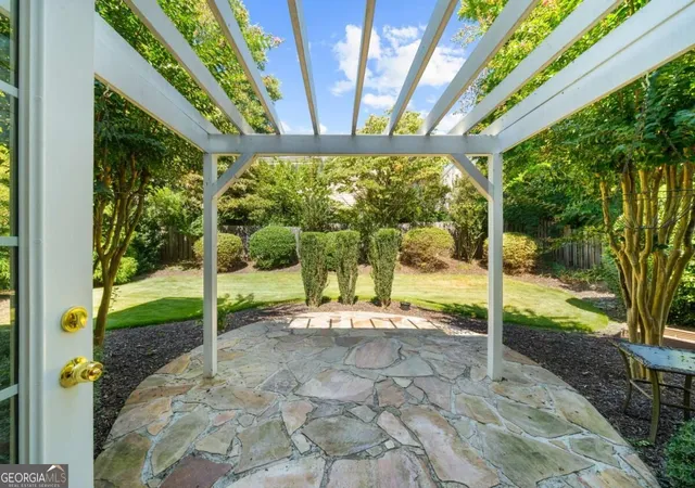 Photo 2 of Single family home for sale at 1010 Bradford Dr, Roswell, GA 30076 | MLS# 10850683 | Listing updated on 2026-10-06