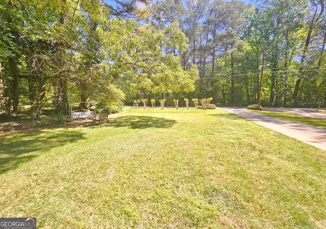 Photo 3 of Sale Pending at 130 Ashland Dr, Stockbridge, GA 30281 | MLS# 10847687 | Listing updated on 2026-09-24