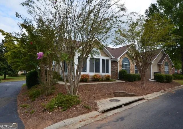 Photo 2 of Condo for sale at 1867 Kolb Farm Cir Sw, Marietta, GA 30008 | MLS# 10851582 | Listing updated on 2026-10-07