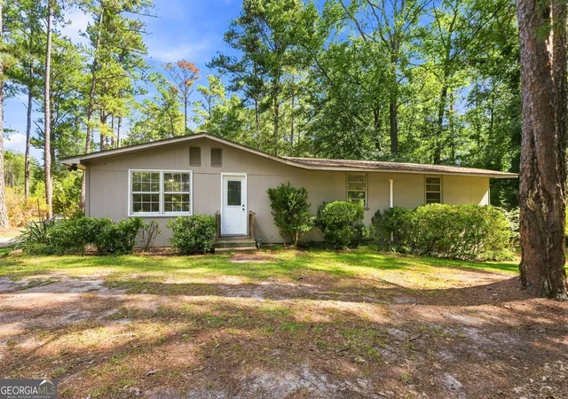 Photo 3 of Single family home for sale at 361 Wisso Rd, Griffin, GA 30223 | MLS# 10841408 | Listing updated on 2026-09-21