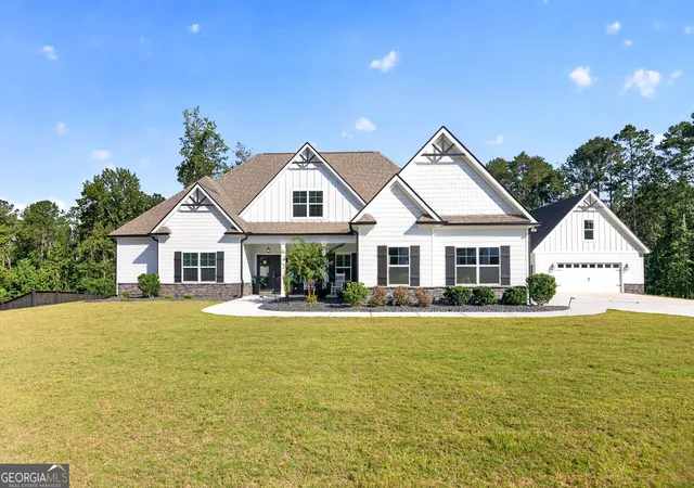 Photo 1 of Single family home for sale at 73 Starr Pl, Newnan, GA 30263 | MLS# 10837933 | Listing updated on 2026-10-02