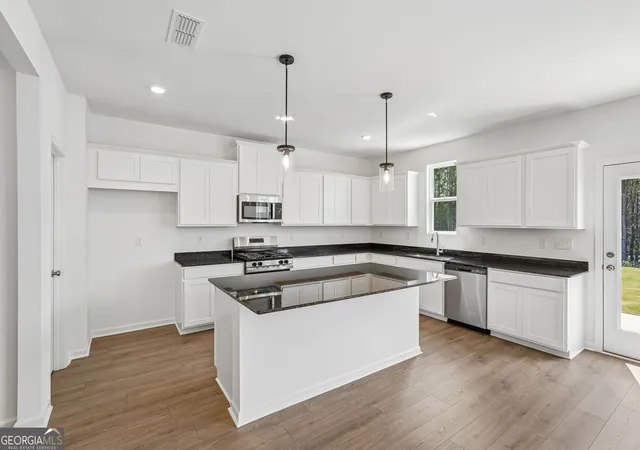 Photo 2 of Single family home for sale at 216 Groveton, Euharlee, GA 30145 | MLS# 10811977 | Listing updated on 2026-09-20