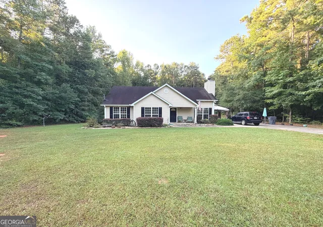 Photo 2 of Sale Pending at 334 Evans Rd, Milner, GA 30257 | MLS# 10845001 | Listing updated on 2026-09-17