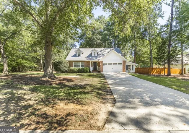 Photo 2 of Single family home for sale at 1003 Cherokee Rd, Perry, GA 31069 | MLS# 10842073 | Listing updated on 2026-09-08