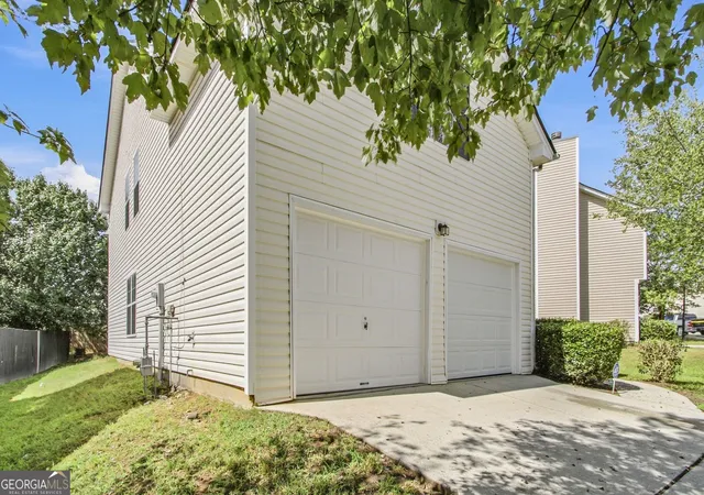 Photo 2 of Sale Pending at 2571 N Hill Pkwy, Riverdale, GA 30296 | MLS# 10849500 | Listing updated on 2026-10-06