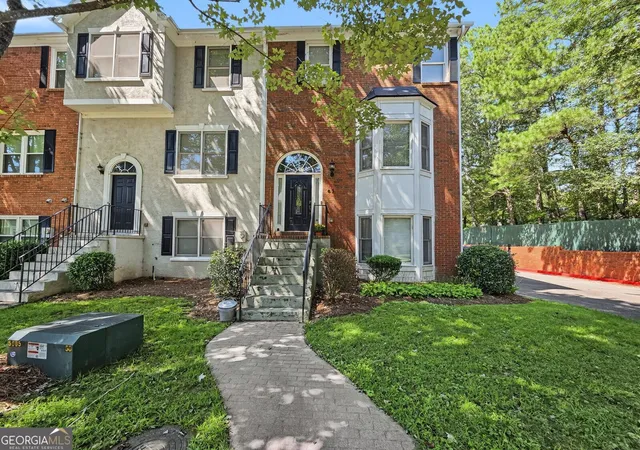 Listing Photo 1 - Condo for sale in building located at 260 Manning Rd SW, Marietta, GA 30064 - Unit #63