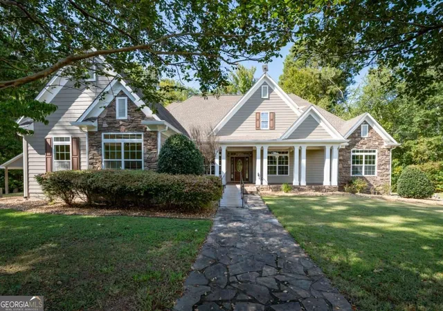 Photo 2 of Single family home for sale at 1215 Cullpepper Rd Ne, Calhoun, GA 30701 | MLS# 10847426 | Listing updated on 2026-10-08