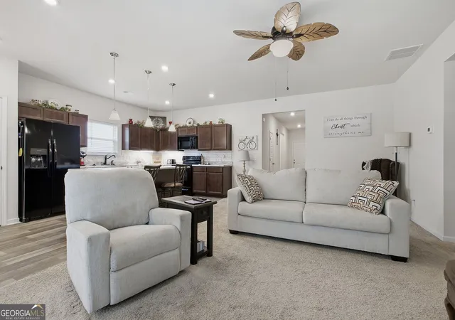 Photo 3 of Single family home for sale at 62 Royal Oak Dr NE, Rome, GA 30165 | MLS# 10837277 | Listing updated on 2026-09-15