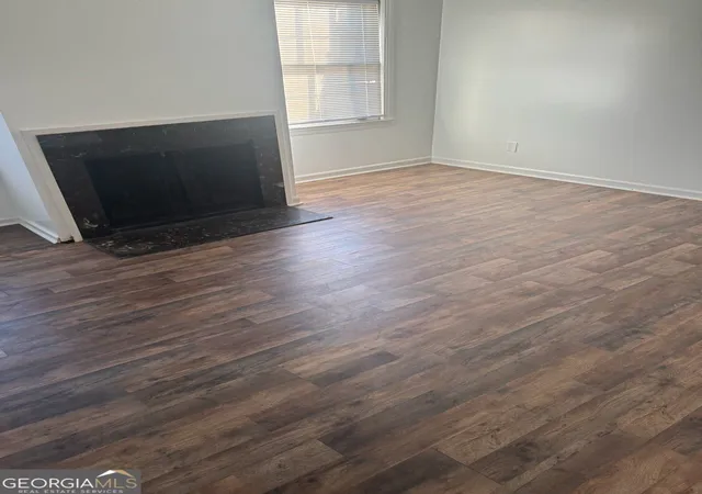 Photo 3 of Condo for sale at 98 Rue Fontaine, Lithonia, GA 30038 | MLS# 10849883 | Listing updated on 2026-09-21