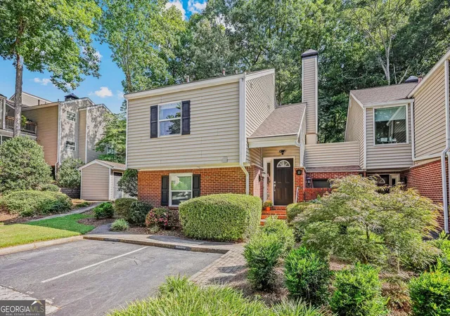 Photo 1 of Condo for sale at 33 Dunwoody Springs Dr, Atlanta, GA 30328 | MLS# 10845089 | Listing updated on 2026-10-05