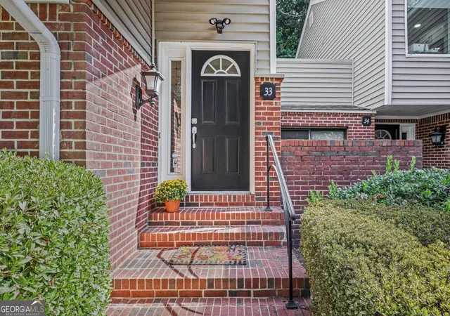 Photo 2 of Condo for sale at 33 Dunwoody Springs Dr, Atlanta, GA 30328 | MLS# 10845089 | Listing updated on 2026-10-05