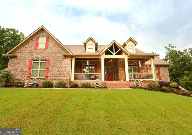 Photo 2 of Single family home for sale at 3760 Oak Hill Rd, Douglasville, GA 30135 | MLS# 10812685 | Listing updated on 2026-10-08