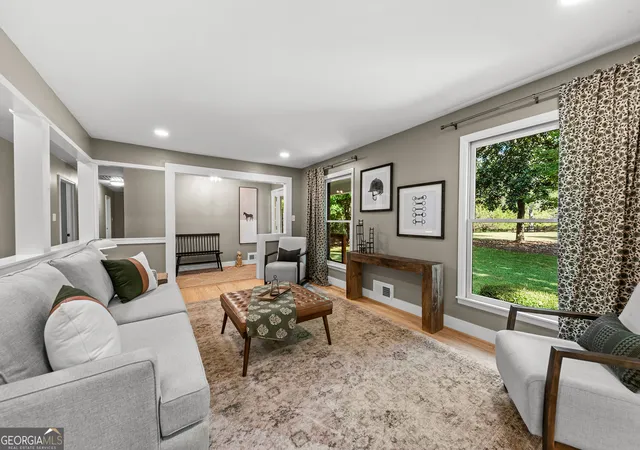 Photo 3 of Single family home for sale at 175 Williamsburg Ln, Athens, GA 30605 | MLS# 10850520 | Listing updated on 2026-10-05