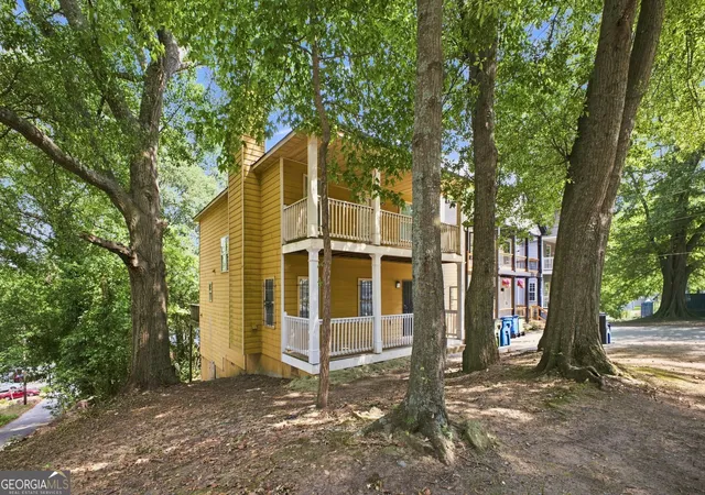 Photo 2 of Single family home for sale at 423 Tazor St Nw, Atlanta, GA 30314 | MLS# 10841738 | Listing updated on 2026-09-11