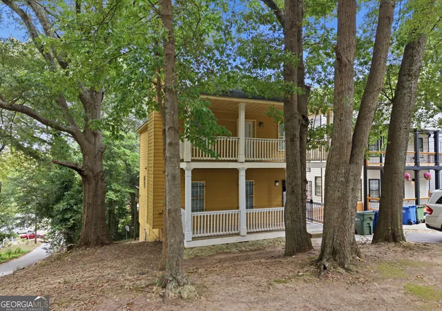 Photo 4 of Single family home for sale at 423 Tazor St NW, Atlanta, GA 30314 | MLS# 10841738 | Listing updated on 2026-09-11