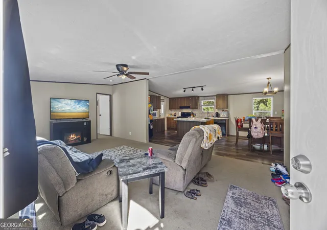 Photo 3 of Manufactured home for sale at 157 Fox Trl, Athens, GA 30601 | MLS# 10880561 | Listing updated on 2026-10-28
