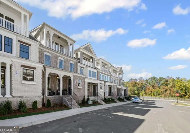 Photo 2 of Townhouse for sale at 580 Brashy St, Woodstock, GA 30188 | MLS# 10842793 | Listing updated on 2026-09-09