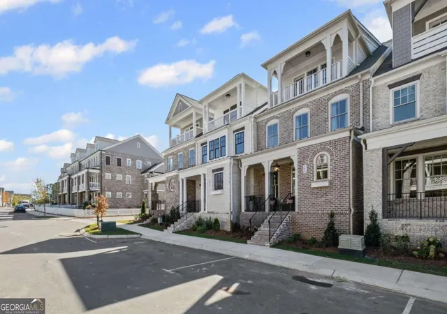 Photo 3 of Townhouse for sale at 580 Brashy St, Woodstock, GA 30188 | MLS# 10842793 | Listing updated on 2026-09-09